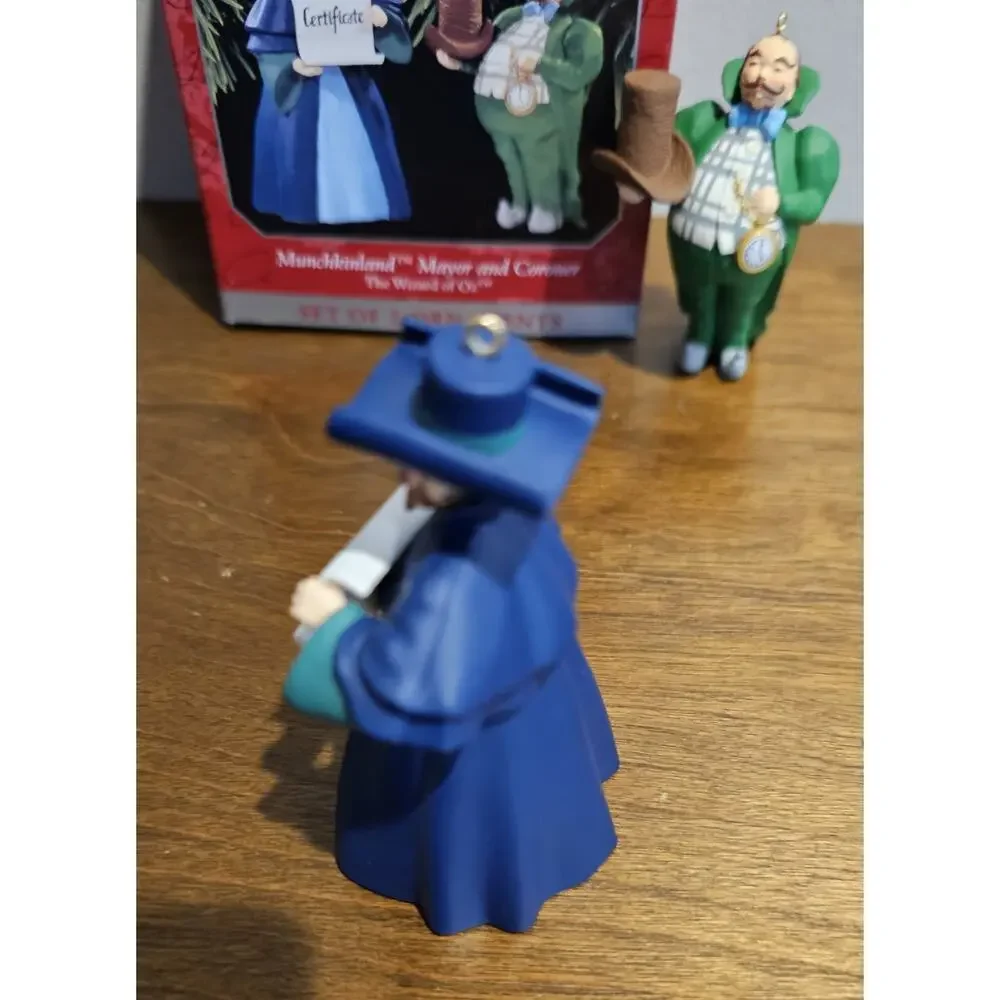 Hallmark Keepsake Ornament Munchkinland Mayor and Coroner Wizard of Oz 1997